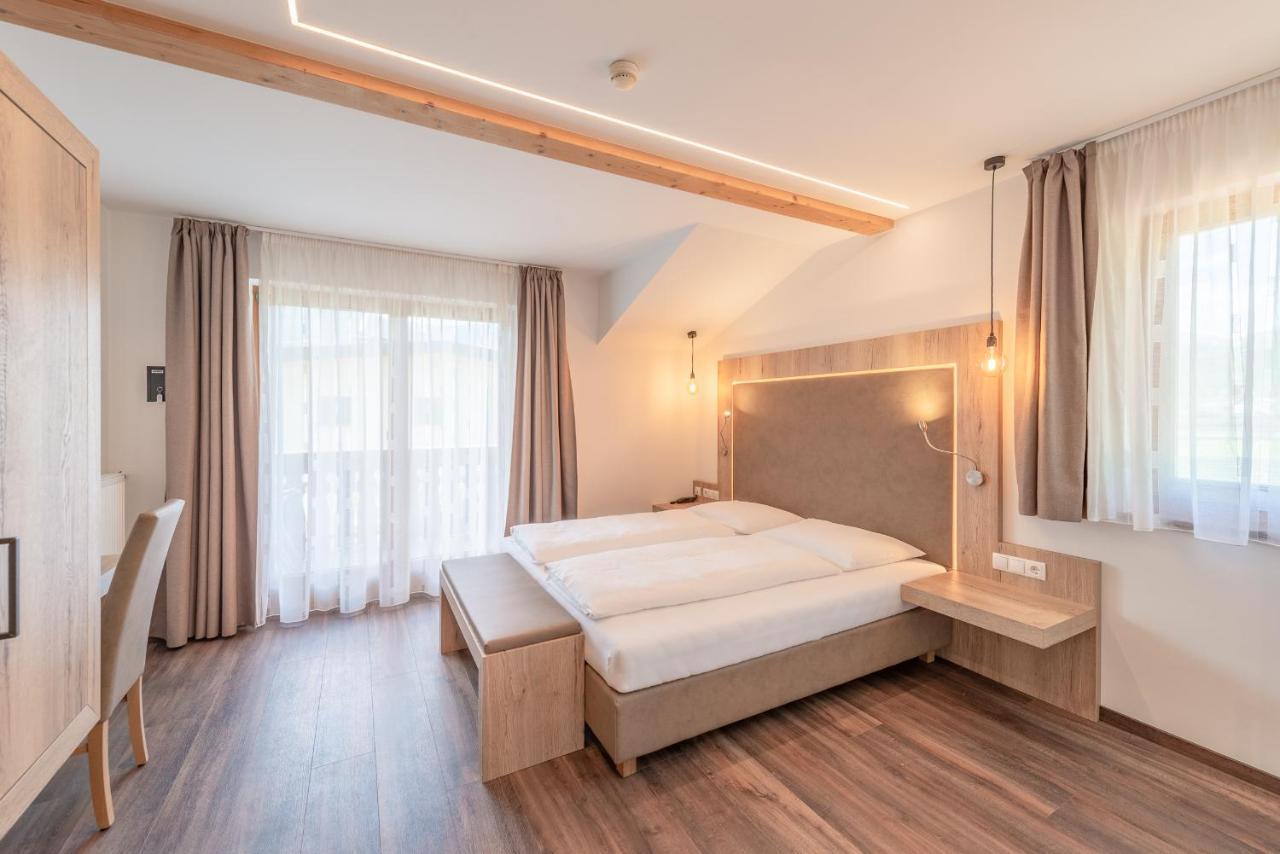 Christine Hotel