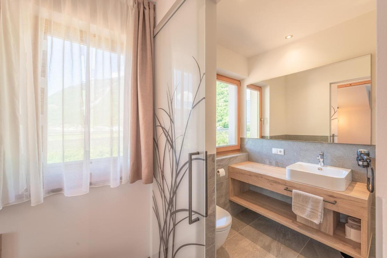 Christine Hotel 3*