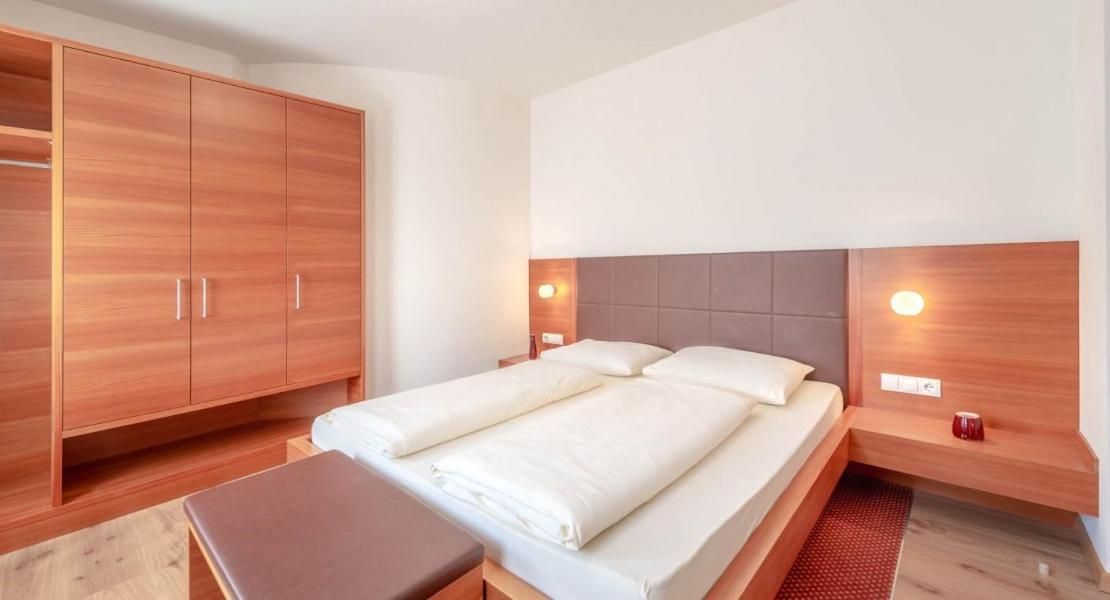 Christine Hotel